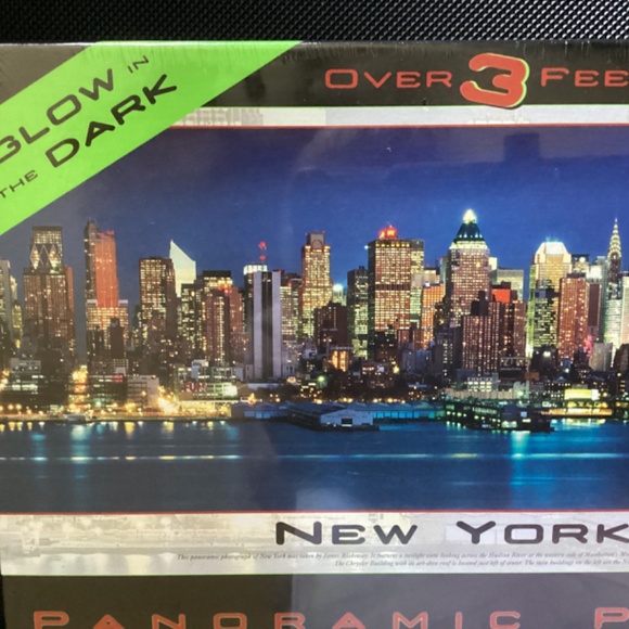 NEW GLOW IN THE DARK New York, New York City Panoramic Puzzle - Picture 4 of 7